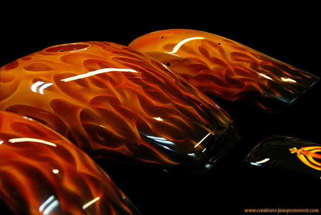 Custom airbrush flames (True Flame style) - Custom bike paint job in Montreal