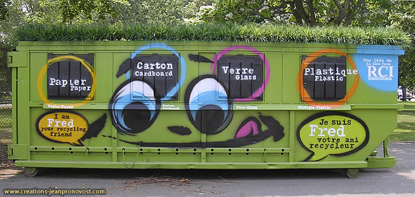 Conteneur à recyclage peint au air brush