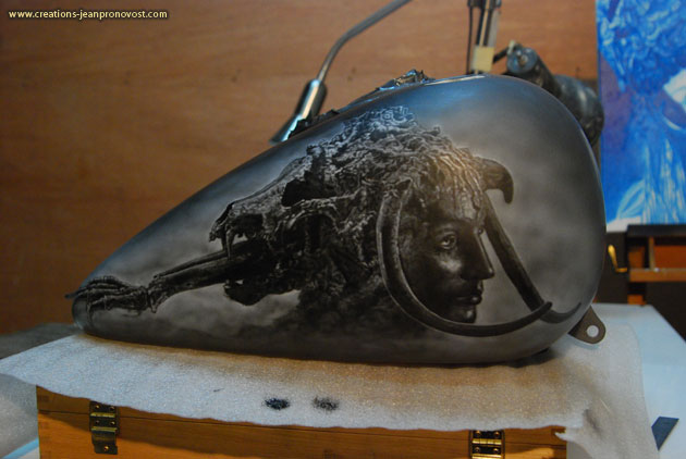 Airbrush wing bike Montreal