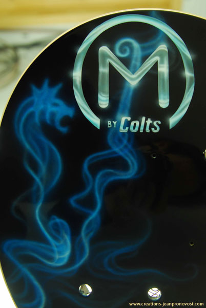 Airbrush on guitar Montreal - Colts