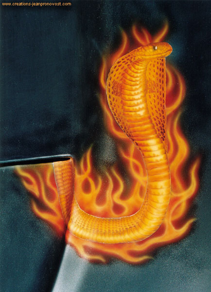 Cobra en feu peint au airbrush sur hood Rammer