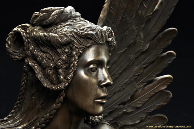 Le Sphinx - détail de la sculpture réalisé par Jean Pronovost